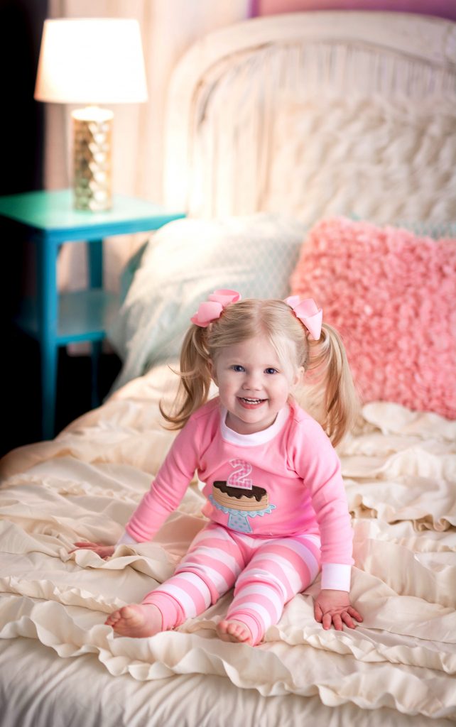 Pancakes and Pajamas photo shoot. Kids photoshoot jumping on bed. Kids pajama photoshoot. Kids sleepover photo shoot. 