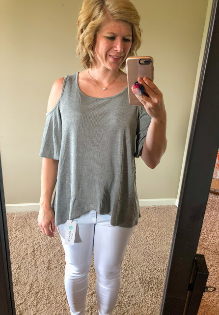 Stitch Fix review. Try Stitch Fix, personal styling subscription box. Cold shoulder top with white ankle length skinny jeans. Summer style. Summer outfits