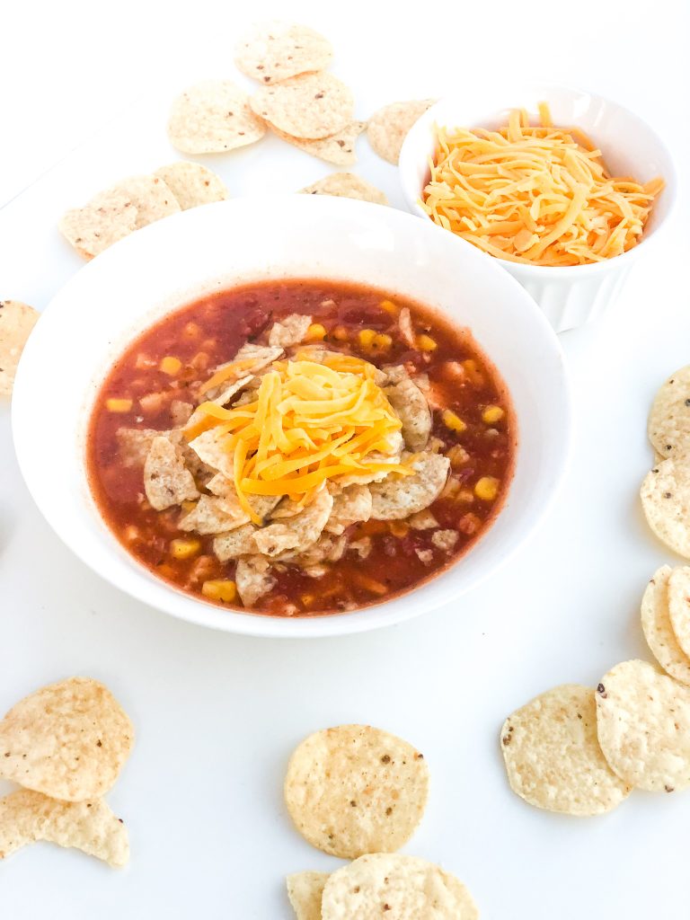 Quick and easy slow cooker chicken enchilada soup recipe. Crock pot enchilada soup recipe. 